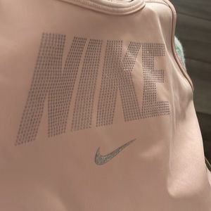 NWT women’s Nike sports bra. Size medium